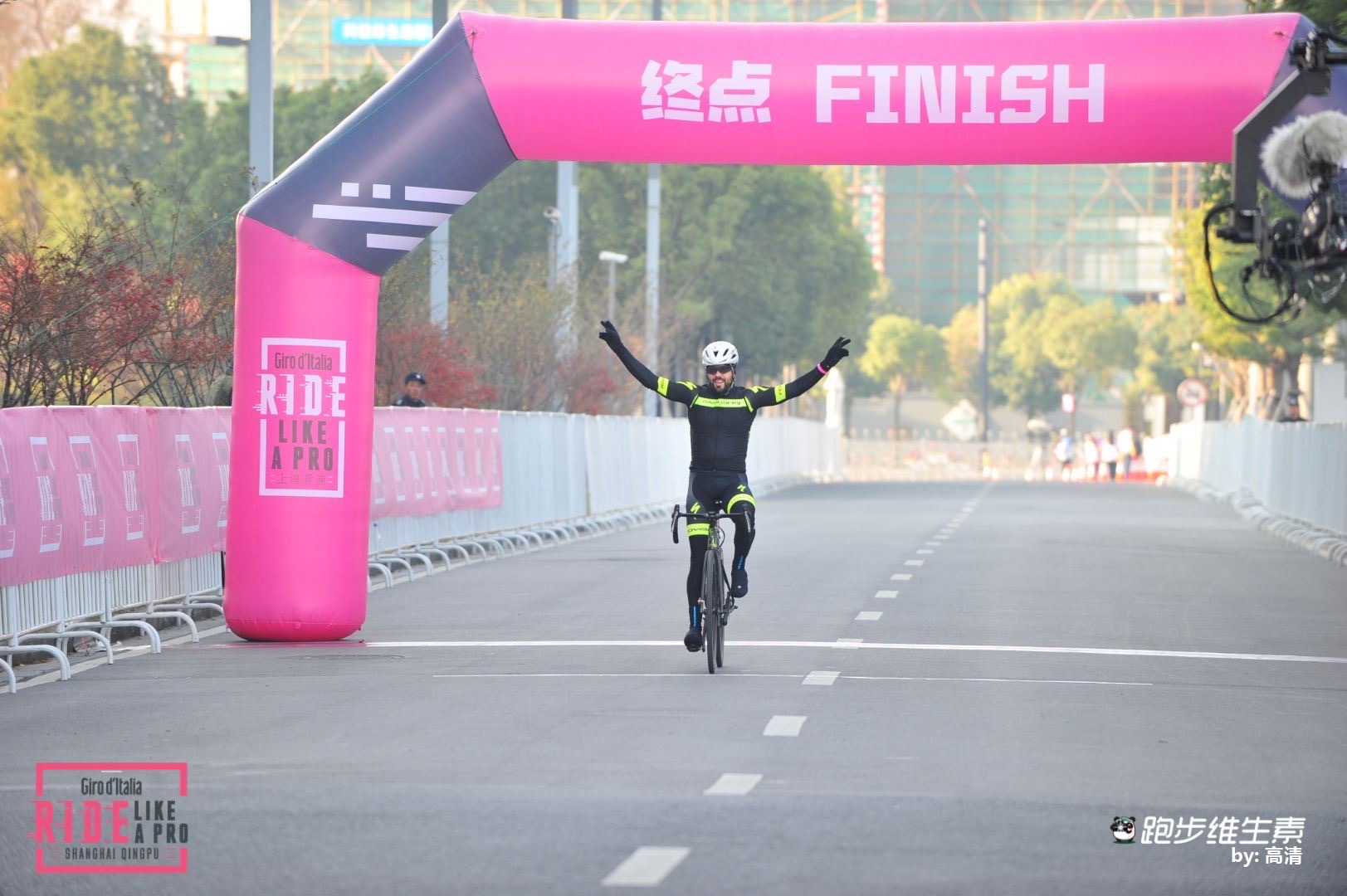 Taylor Price of Crank Punk Coaching Systems wins both races at Giro d’Italia ‘Ride Like A Pro’ in Shanghai!