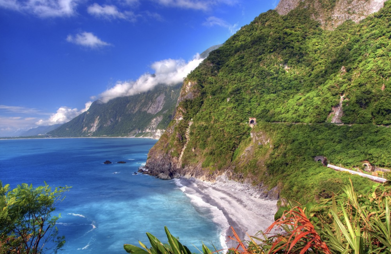 CYCLING AROUND TAIWAN / TOP TIPS FOR AN UNFORGETTABLE EXPERIENCE