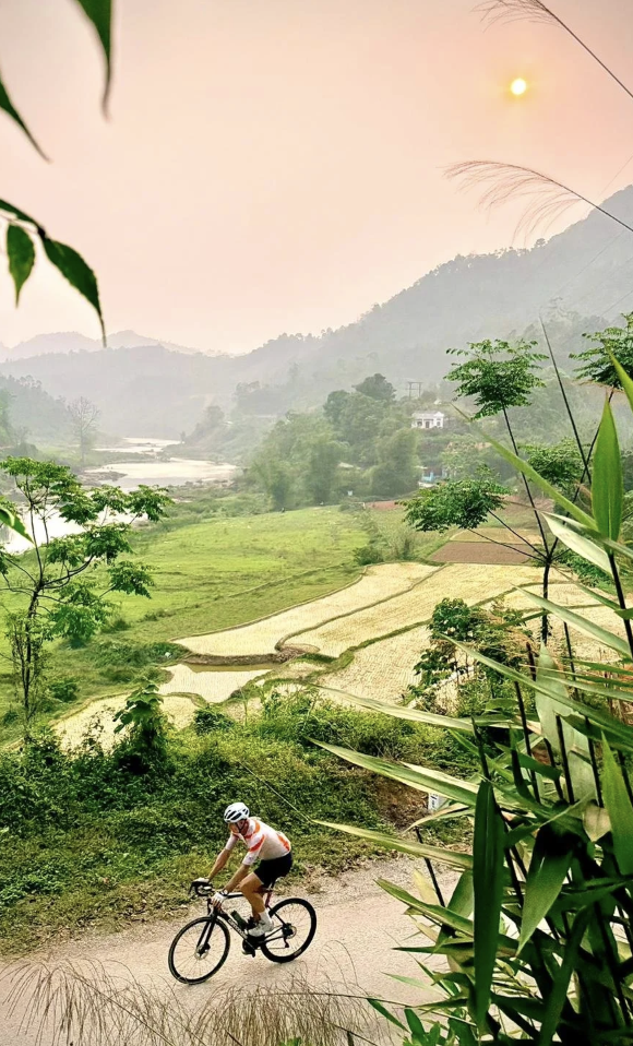 Cycling Vietnam / Stage 2 / Ha Giang Loop Tour